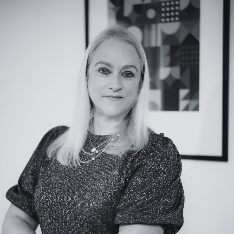 Linda Petrie BW
